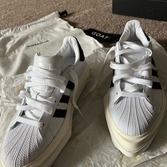 Beyonce Adidas superstar sneakers - Picture 8 of 10